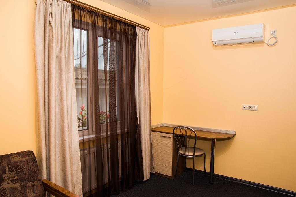 Yuzhniy Dvorik Aparthotel Odessa Exteriör bild