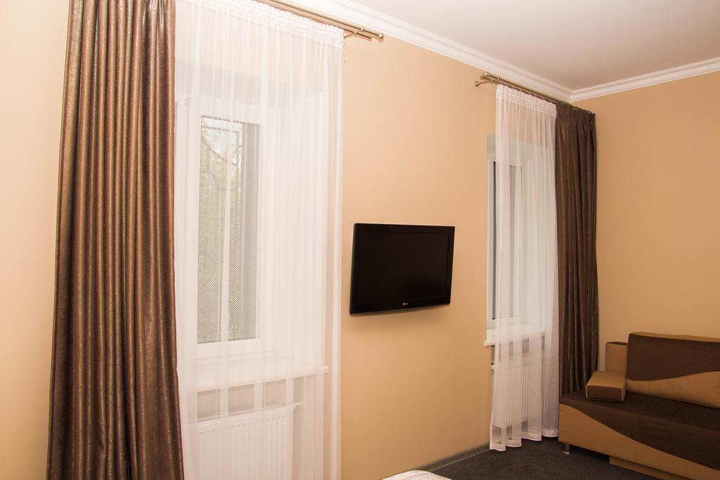 Yuzhniy Dvorik Aparthotel Odessa Exteriör bild