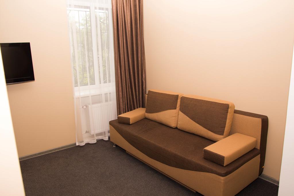 Yuzhniy Dvorik Aparthotel Odessa Exteriör bild